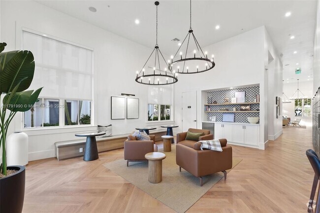 Building Photo - 10170 SW 7th St Unit 25-102 Rental