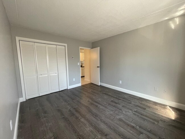 Photo - Parkside Apartments