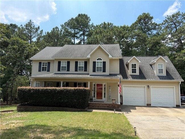 Building Photo - 35 Woodbury Ln