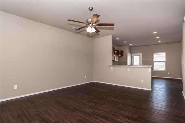 Photo - 408 Driftwood St