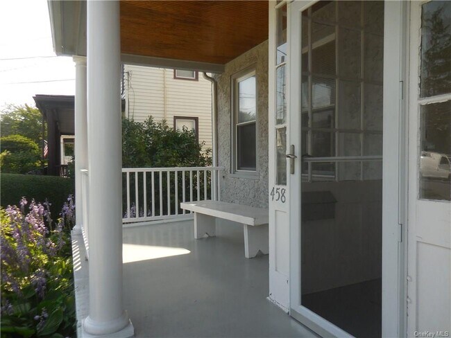 Photo - 458 Westchester Ave