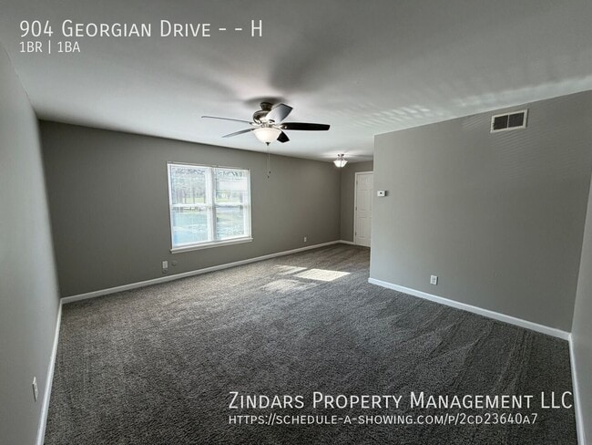 Photo - 904 Georgian Dr Unit H