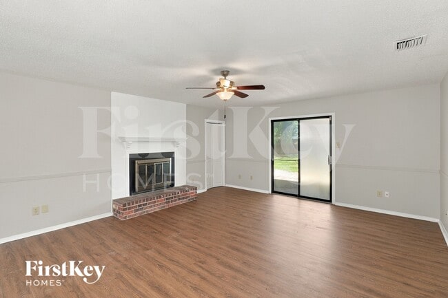 4350 Cary Hill Cove