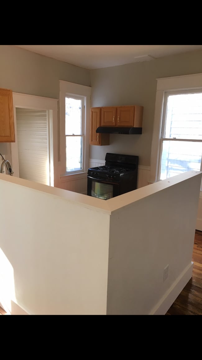Photo - 710 Marshall Ave SW