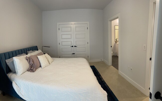 Primary Bedroom - 2220 Webberville Rd Unit 224