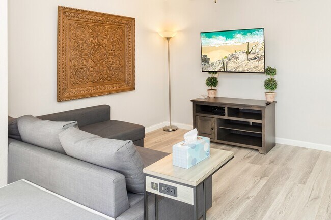 31208 Camino Del Este