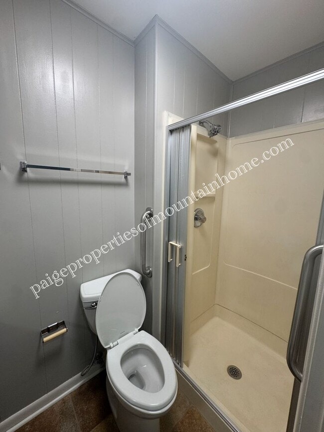 Photo - 501 Lynette Ave