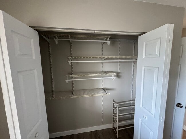 Photo - 927 33rd Ave W Unit 1