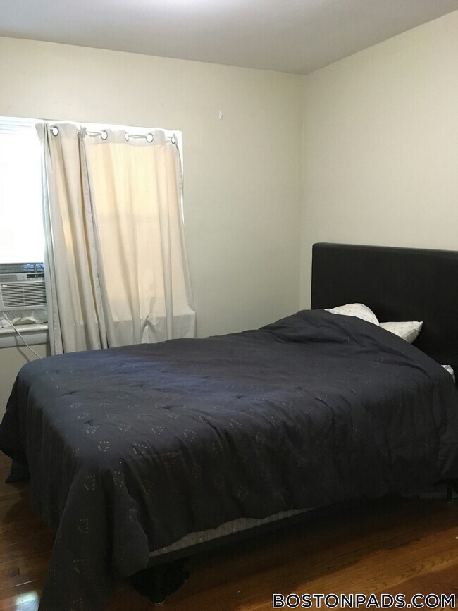 65 Chiswick Rd Unit 3
