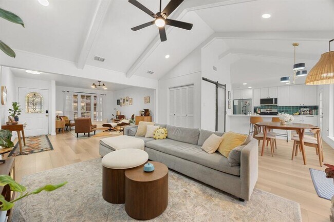 Photo - 1514 Desert Quail Ln