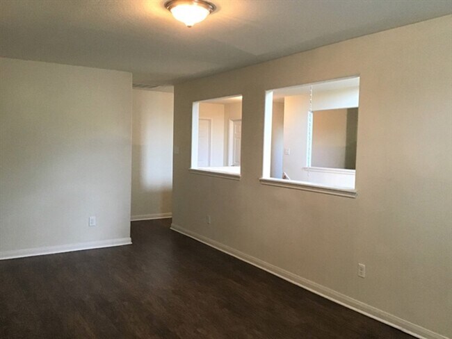 Photo - 10237 Tate Ct