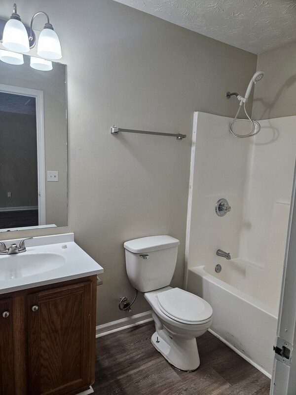 Photo - 1156 Micha Way