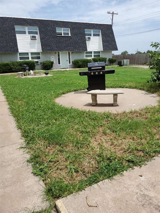 Photo - 2111 NW Lindy Ave Apartamento