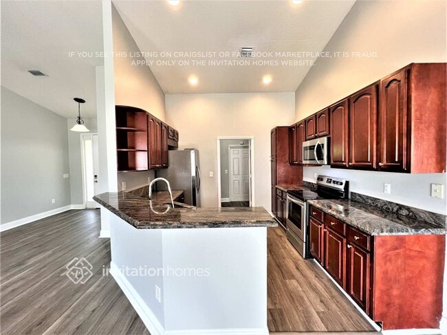 Photo - 1462 SW California Blvd