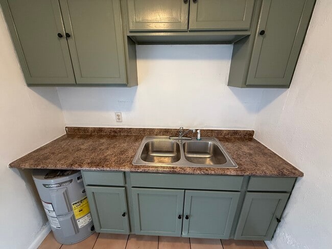 Photo - 69 E Seminole Ave