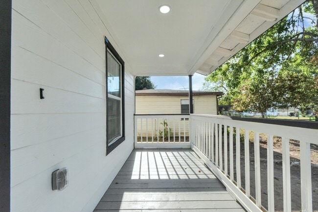 Photo - 1501 Maiden Ln