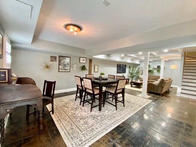 Photo - 854 Moreland Ave SE