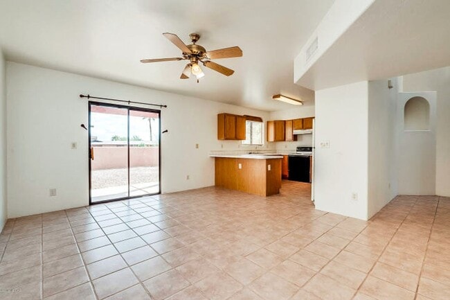 Photo - Charming 3 Bedroom 2 & 1/2 Bath Sante Fe H...