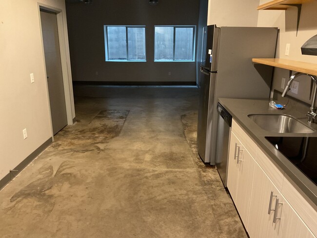 Photo - Apex Apartments