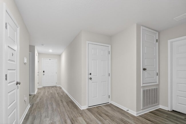 Photo - 6817 Interlachen Ln