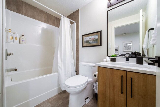 Photo - 9539-9150 150 St NW Unit ID1308614P