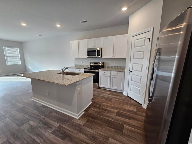 Photo - 2096 Northwest Dr