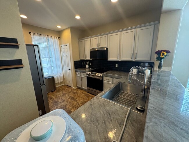 Photo - 3 bedroom - 2 bathroom - 1374 square feet