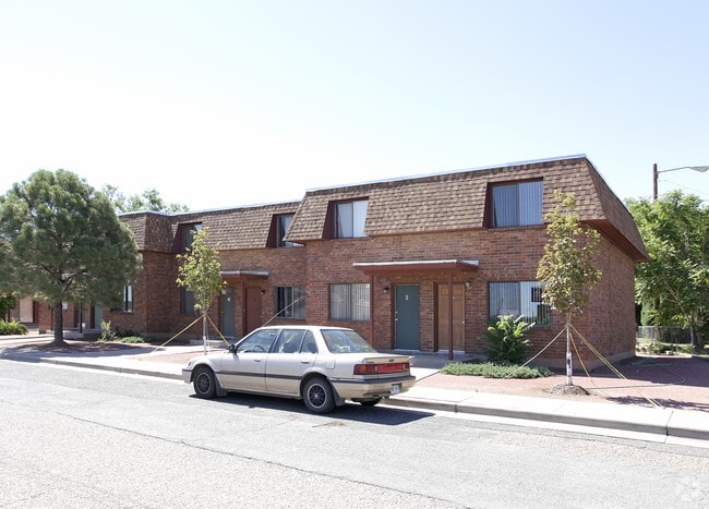 Chapa Apartments