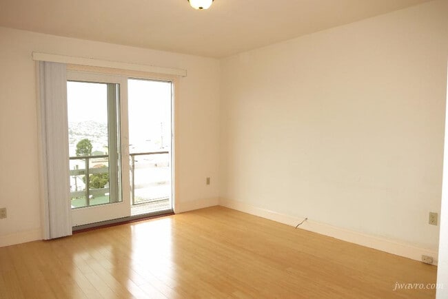 Photo - 1034 Carolina St