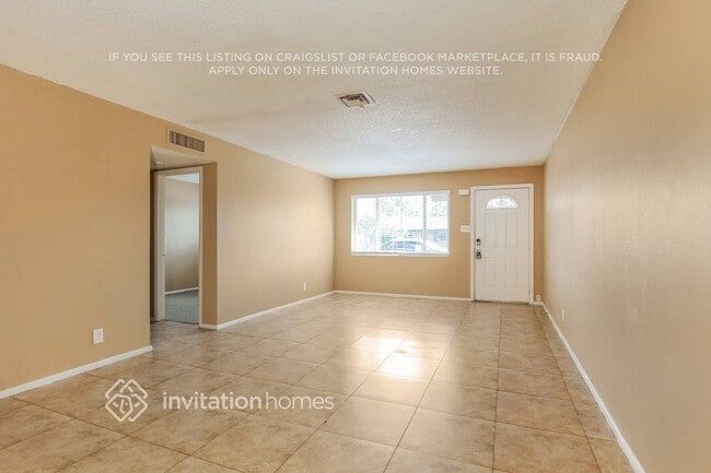 Photo - 3910 W Loma Ln