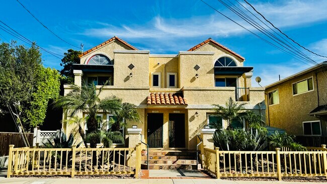 Front Condo - 188 Hurst Ave Unit 188