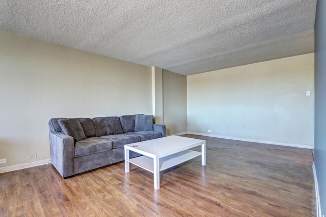 Photo - 2225 Buchtel Blvd S