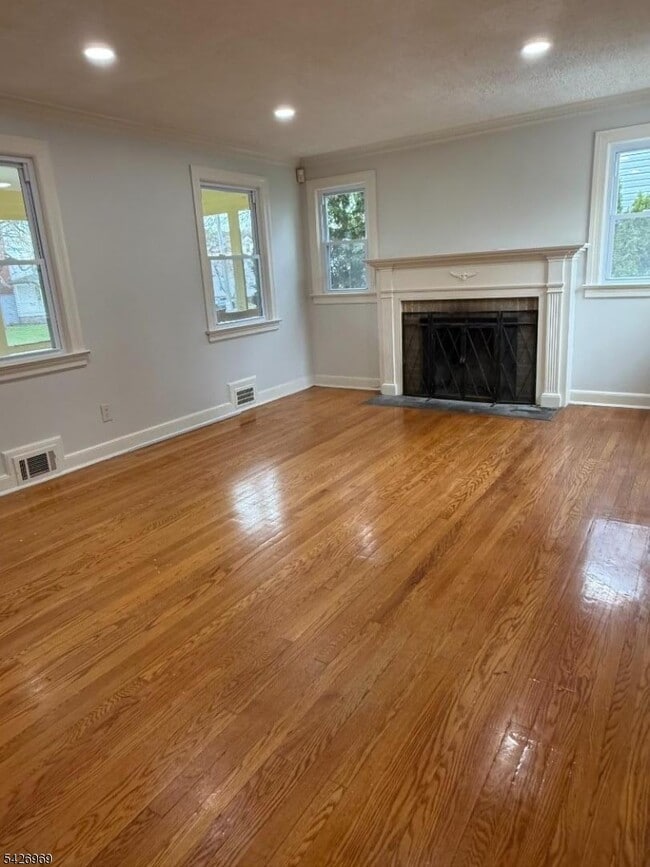 Photo - 271 Fuller Terrace