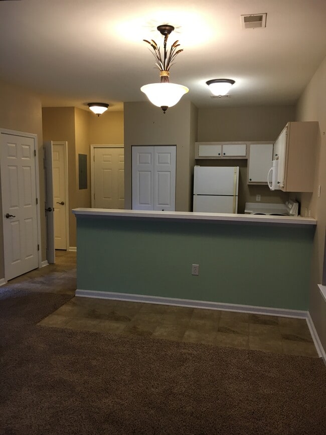 Photo - 1302 River Oaks Dr