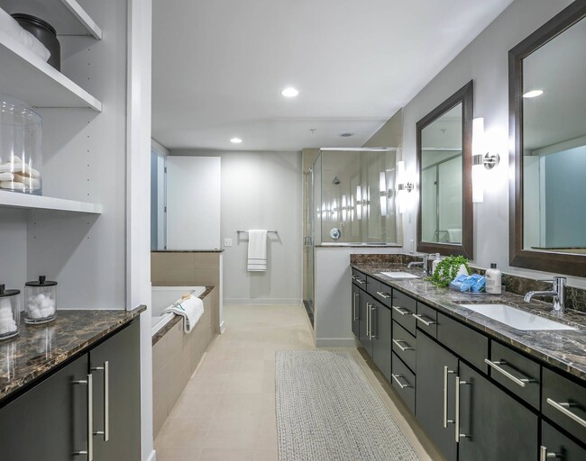 Bathroom w/ Double Vanity - Venue Museum District Apartments