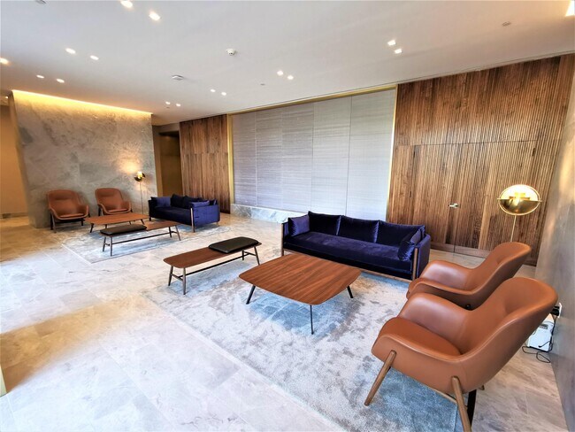 Photo - 75 Park Ln S Unidad 807