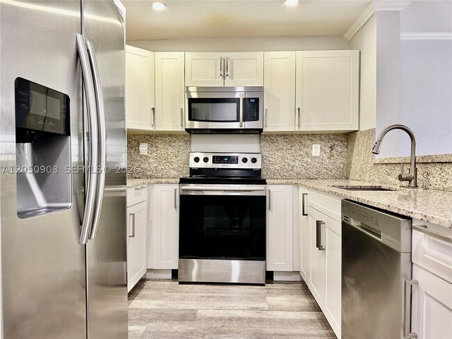 Photo - 15430 SW 82nd Ln Unit 633