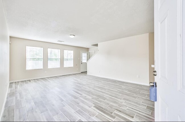 Building Photo - 14820 Welbeck Dr