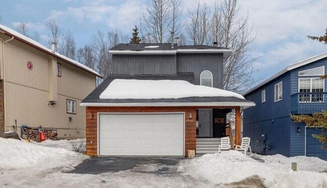 Cozy 3 Bedroom, 2.5 Bath Home in Eagle River - Cozy 3 Bedroom, 2.5 Bath Home in Eagle River