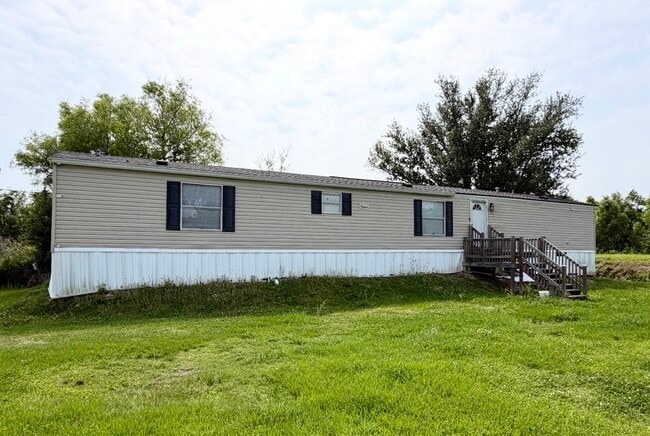 Building Photo - 2360 Tuna Ln