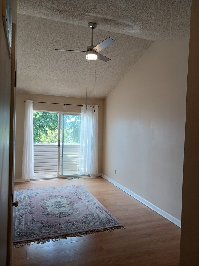 Photo - 1346 Bradley Dr
