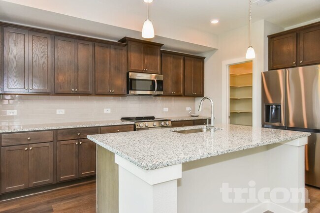 Photo - 8205 Howell Oak Dr