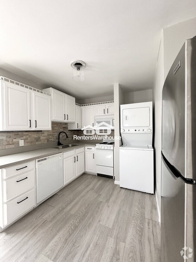 Building Photo - 1237 W Pierce St Rental