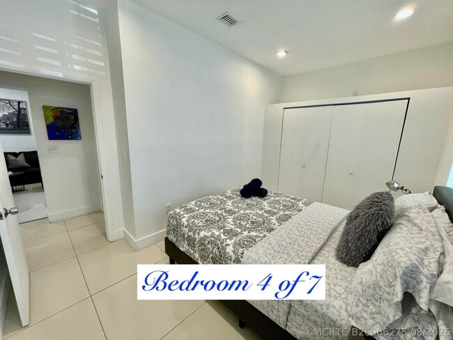 88 NE 154th St