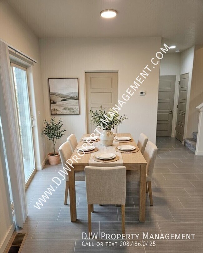 Photo - 3006 N LeBlanc Way