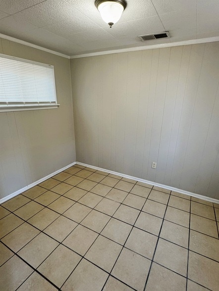 Photo - 1331 Colonial Rd