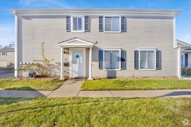 Building Photo - 1417 Cove Dr Rental