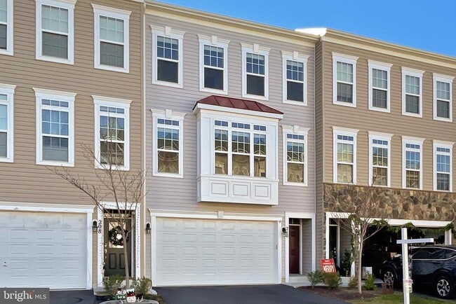 Photo - 210 Apsley Terrace