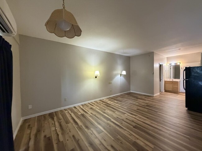 Photo - 2180 Country Club Dr Unit 208