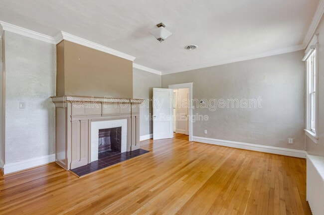 Photo - 1404 Wilmington Ave W